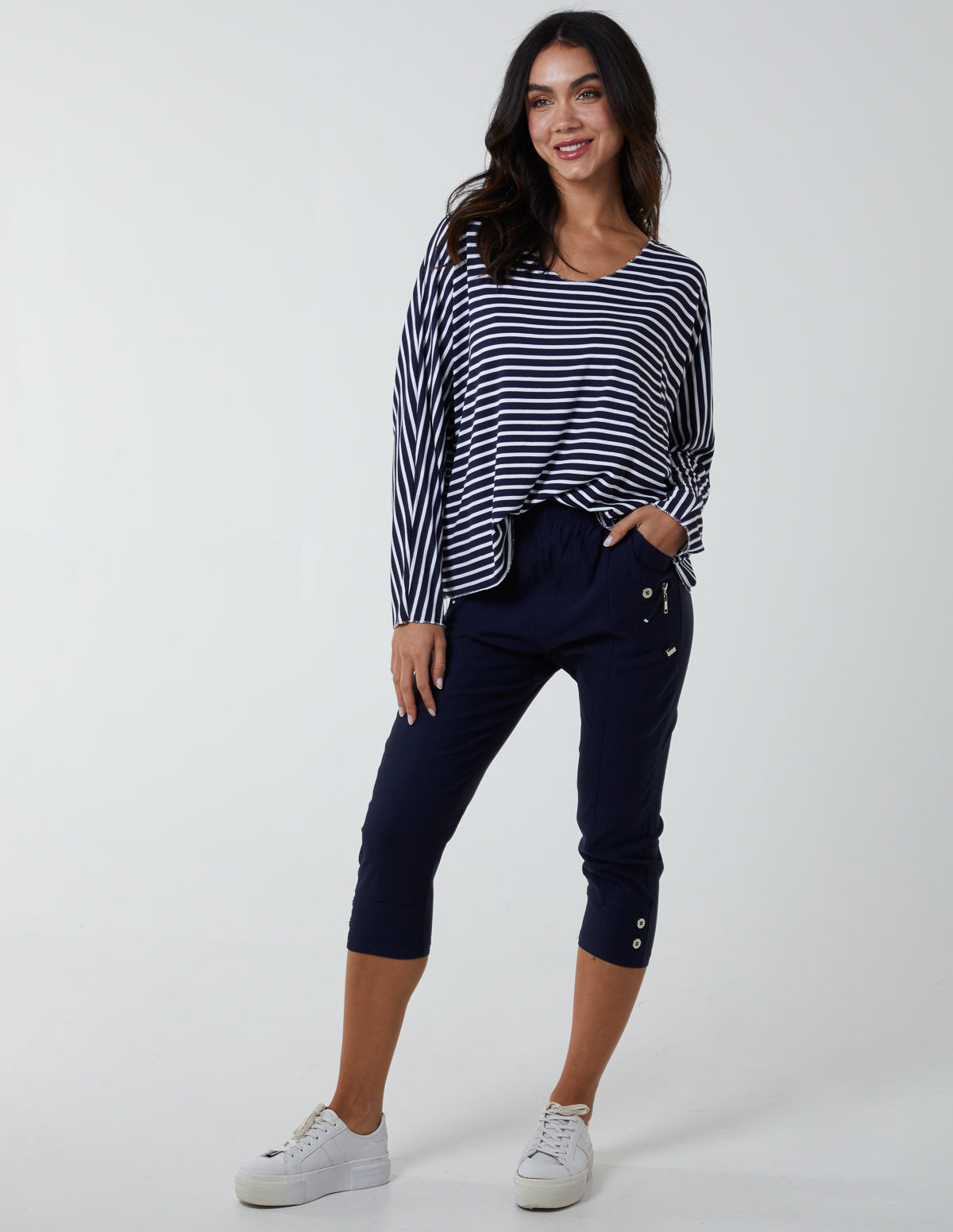 Cropped trousers  Navy blue  Ladies  HM IN