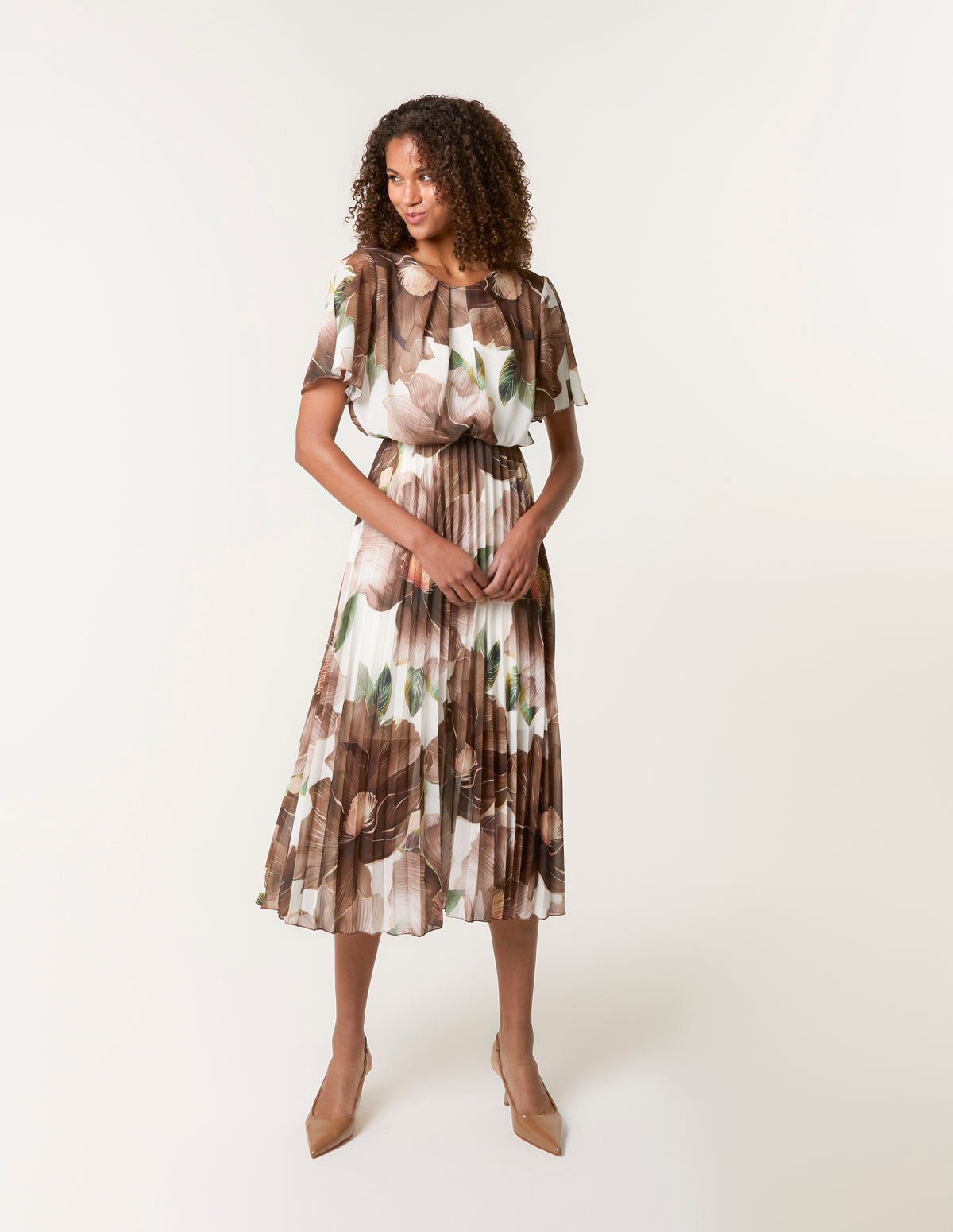 Brown | Floral Scoop Neck Flutter Sleeve Pleat Dress | Blue Vanilla Brown | Floral Scoop Neck Flutter Sleeve Pleat Dress | Blue Vanilla