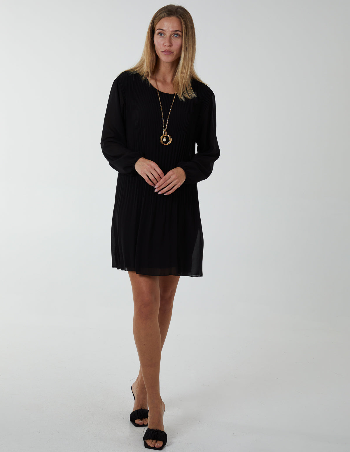 Black | Long Sleeve Pleated Shift Dress | Blue Vanilla Black | Long Sleeve Pleated Shift Dress | Blue Vanilla